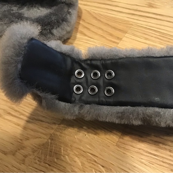 NWOT UGG Fluffette Slides - Picture 11 of 12
